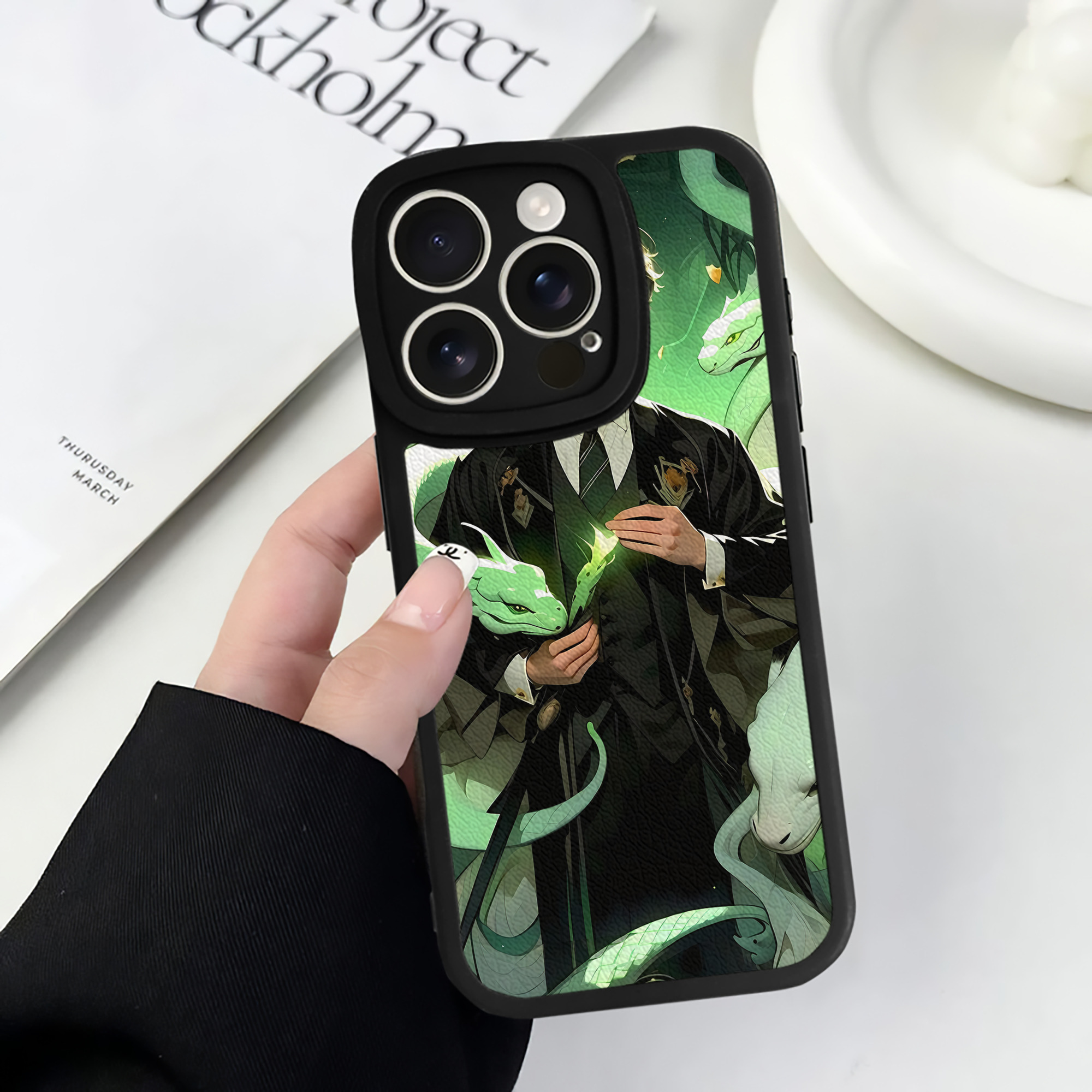 （画像用） Harry Potter ハリー・ポッターシリーズ 【iPhone 16シリーズ対応】シリコンスマホケース（レザー調） 材質：シリコン